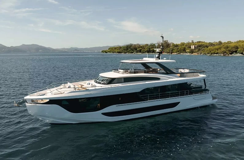 阿兹慕（Azimut）Grande 26M大型私人游艇4800万元