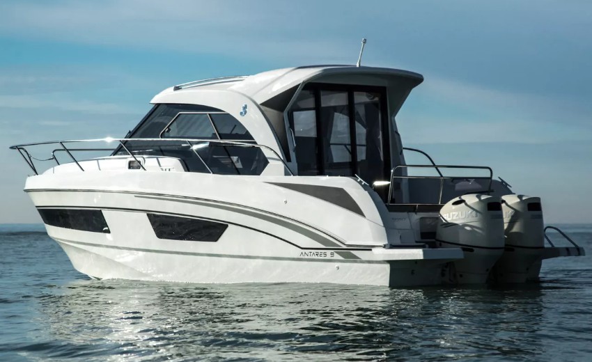 博纳多（Beneteau）Antares9巡航游艇（70万元起）