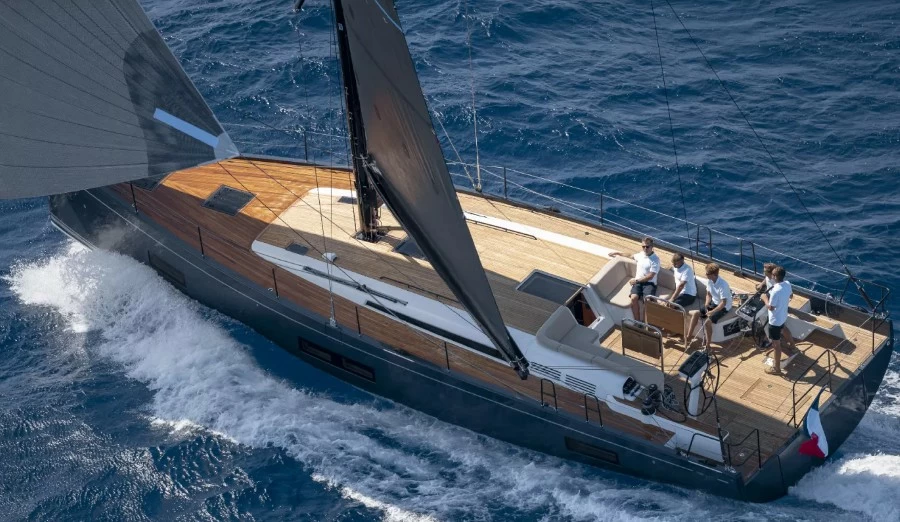 博纳多(Beneteau)First 53运动巡航帆船