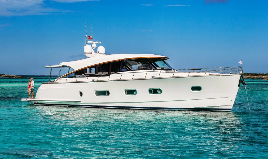 里维埃拉（Riviera）Belize66 Sedan大型游艇