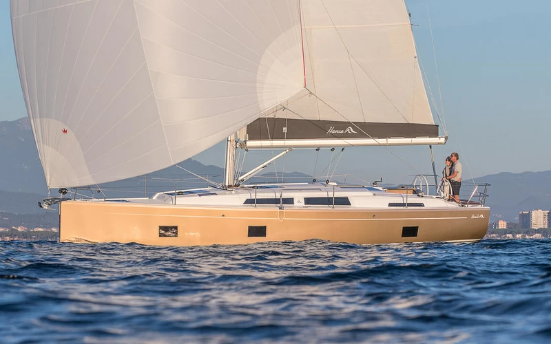 汉斯（Hanse）418中型帆船