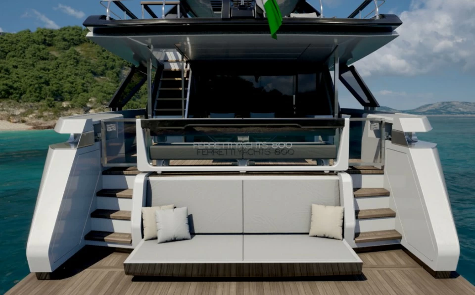 法拉帝（Ferretti）800飞桥游艇
