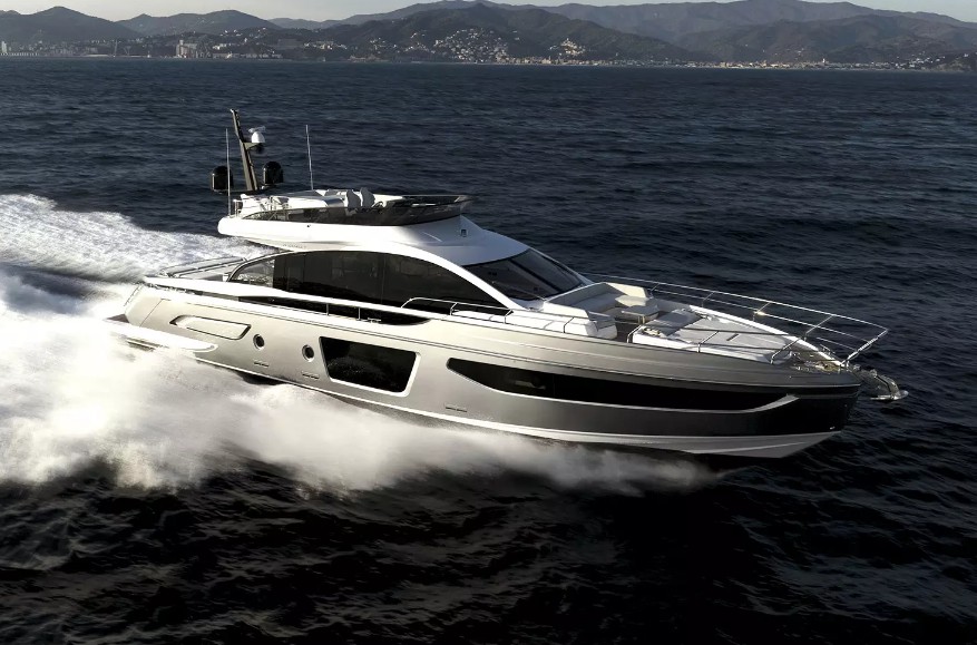 Azimut S7 价格：2200万元运动飞桥游艇