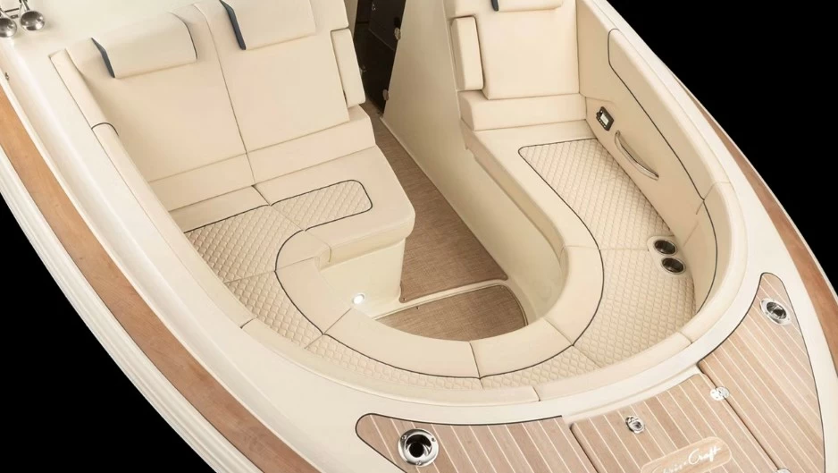 克里斯Launch 35GT动力游艇430万元
