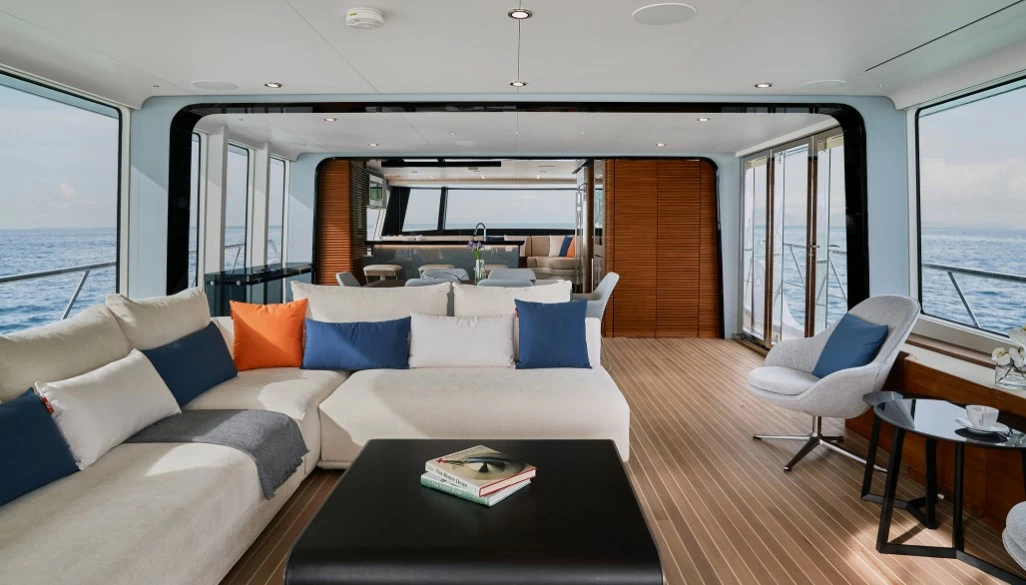 显利（CL Yachts）CLX96大型探险游艇沙龙