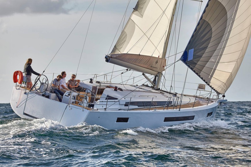 亚诺Jeanneau Sun Odyssey 490：基础价格250万