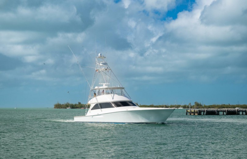 20米旗舰钓鱼艇Viking 68 Convertible，翻新仅售1440万