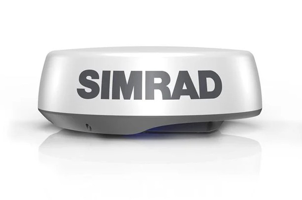 游艇装备：SIMRAD HALO24雷达系统（每分钟60转速度运行）